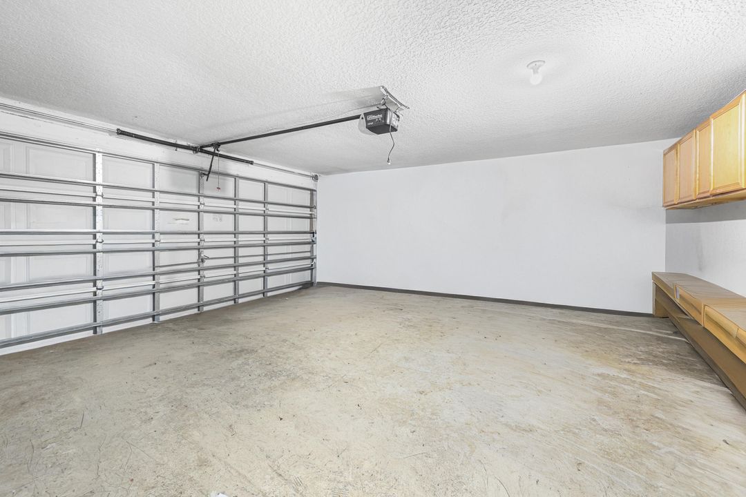 Active With Contract: $450,000 (3 beds, 2 baths, 1701 Square Feet)