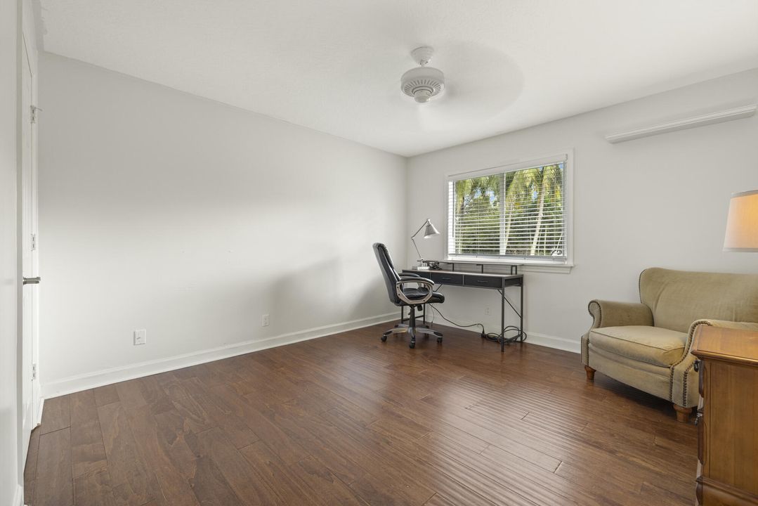 Activo con contrato: $1,050,000 (4 camas, 2 baños, 2892 Pies cuadrados)