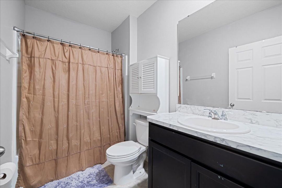 For Sale: $425,000 (4 beds, 2 baths, 1828 Square Feet)