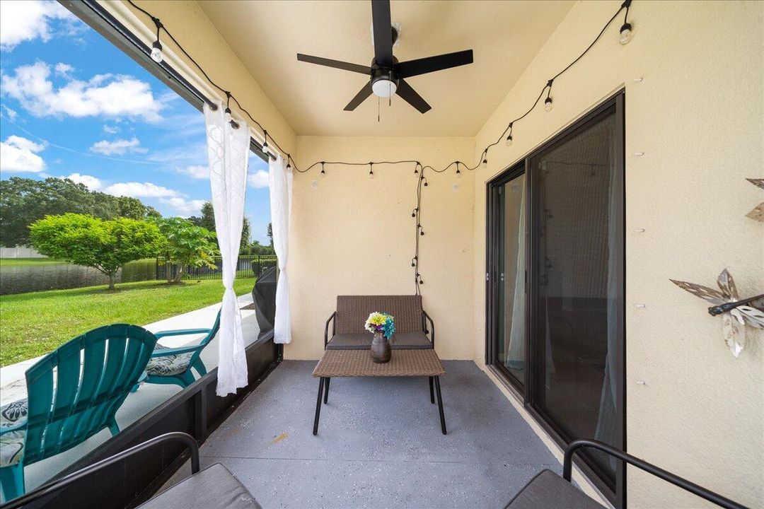 For Sale: $425,000 (4 beds, 2 baths, 1828 Square Feet)