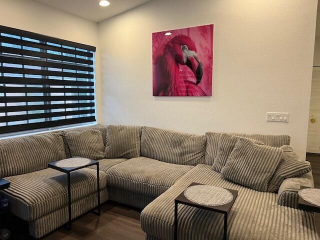 En Venta: $269,000 (2 camas, 2 baños, 1022 Pies cuadrados)