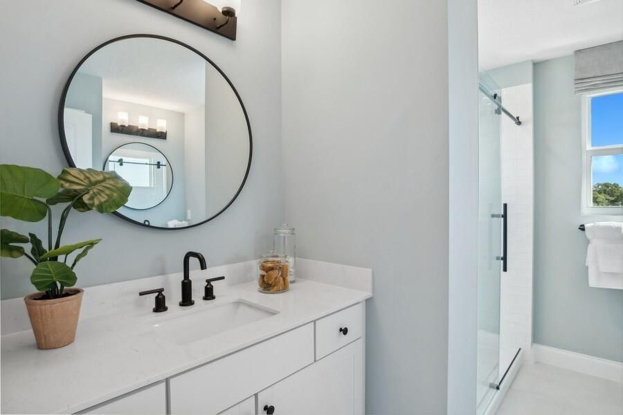 Activo con contrato: $529,995 (3 camas, 2 baños, 2057 Pies cuadrados)