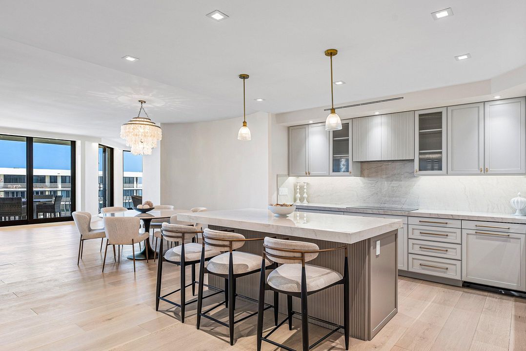 For Sale: $3,995,000 (2 beds, 2 baths, 2603 Square Feet)
