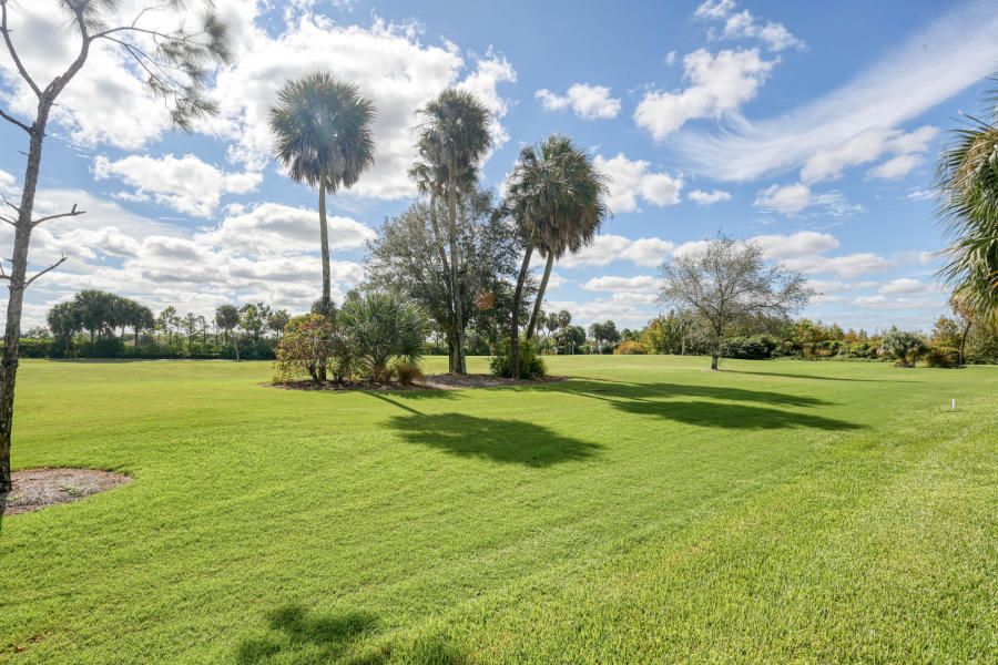 待售: $987,500 (2 贝兹, 2 浴室, 2124 平方英尺)