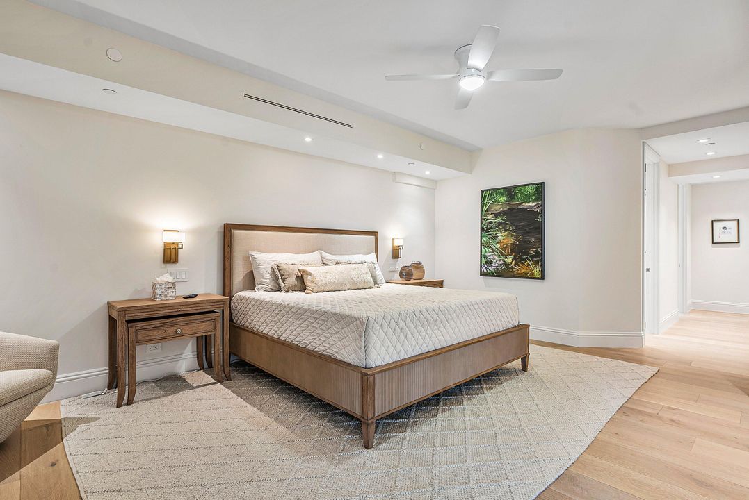 For Sale: $3,995,000 (2 beds, 2 baths, 2603 Square Feet)