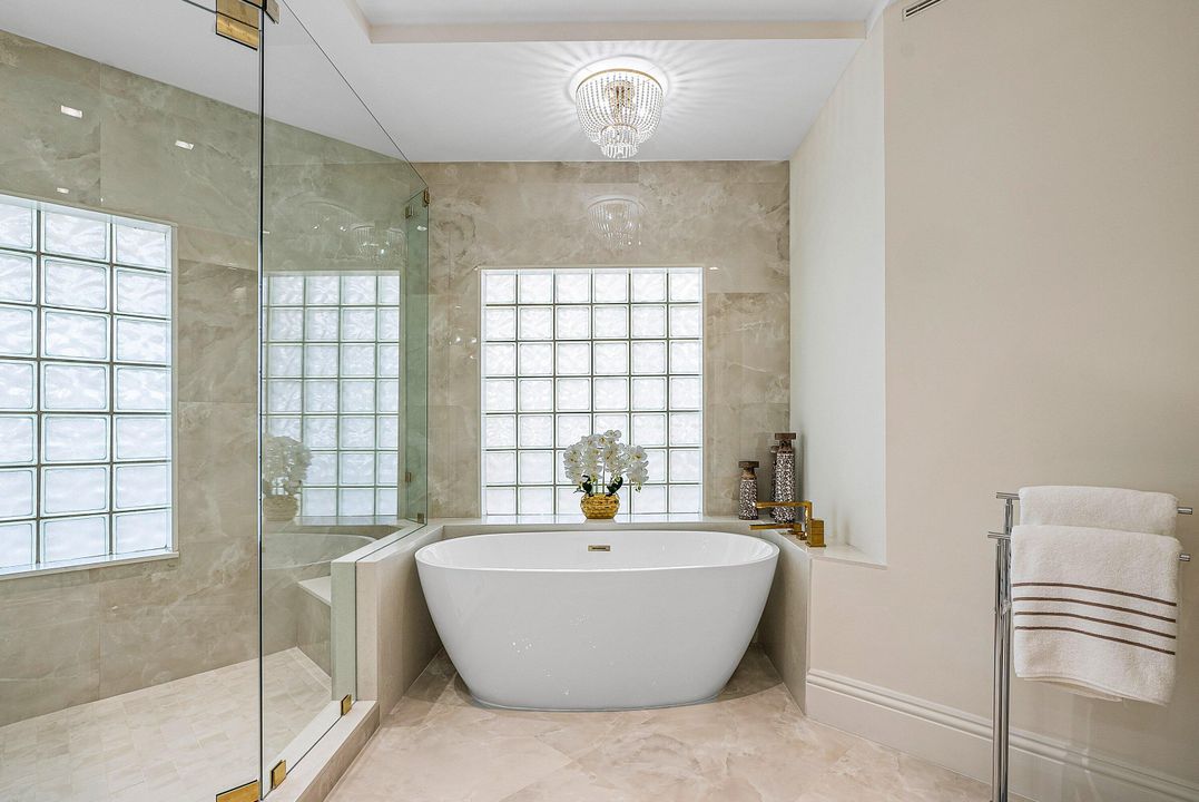 For Sale: $3,995,000 (2 beds, 2 baths, 2603 Square Feet)