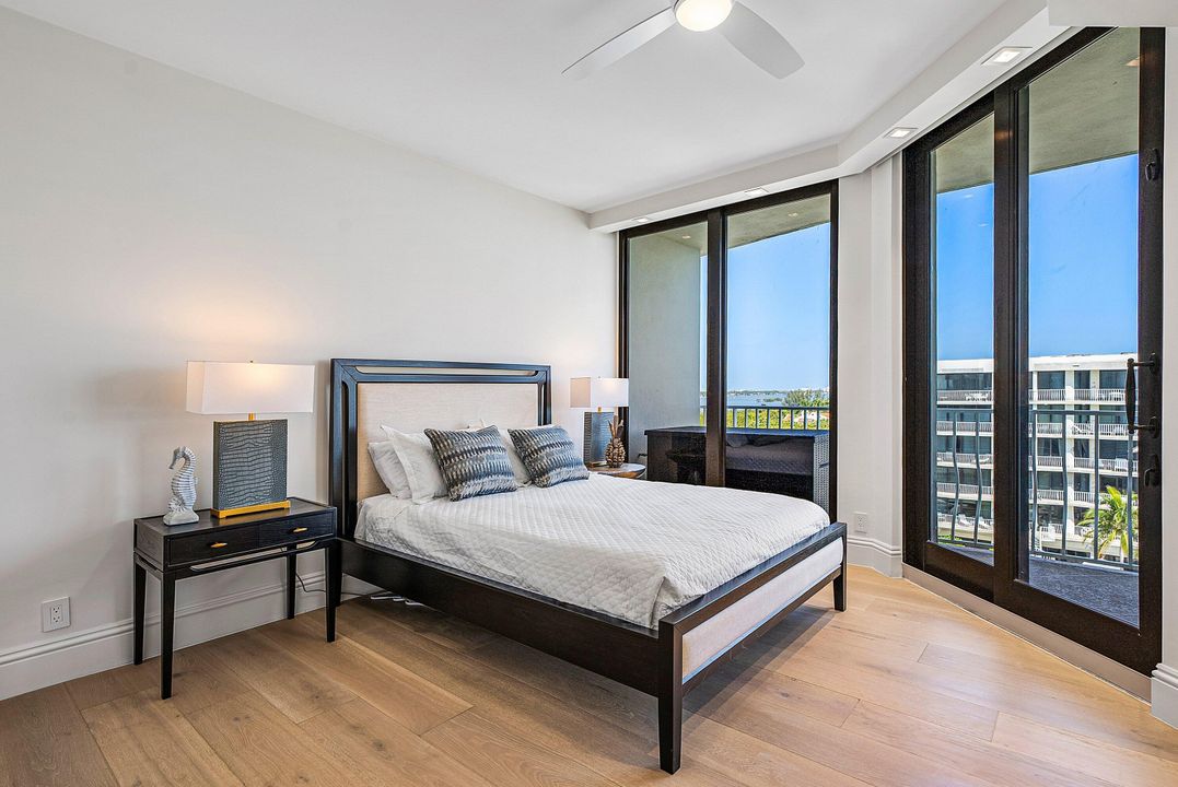 For Sale: $3,995,000 (2 beds, 2 baths, 2603 Square Feet)