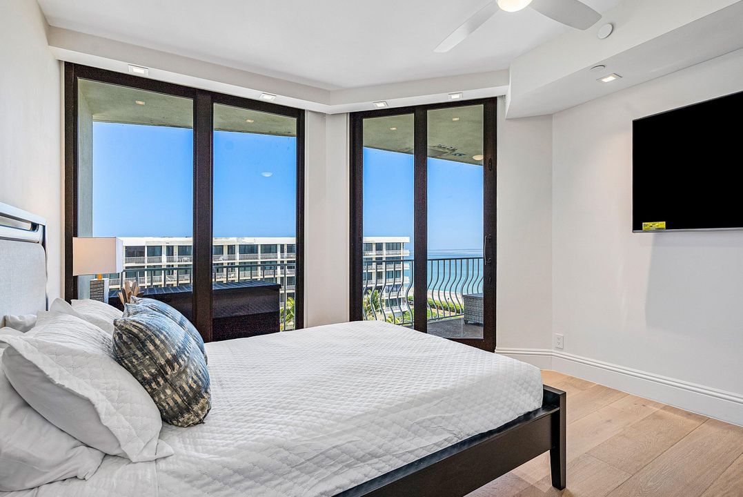 For Sale: $3,995,000 (2 beds, 2 baths, 2603 Square Feet)