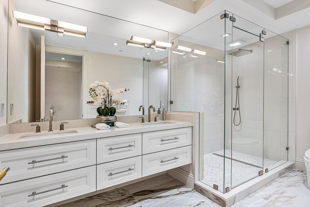 For Sale: $3,995,000 (2 beds, 2 baths, 2603 Square Feet)