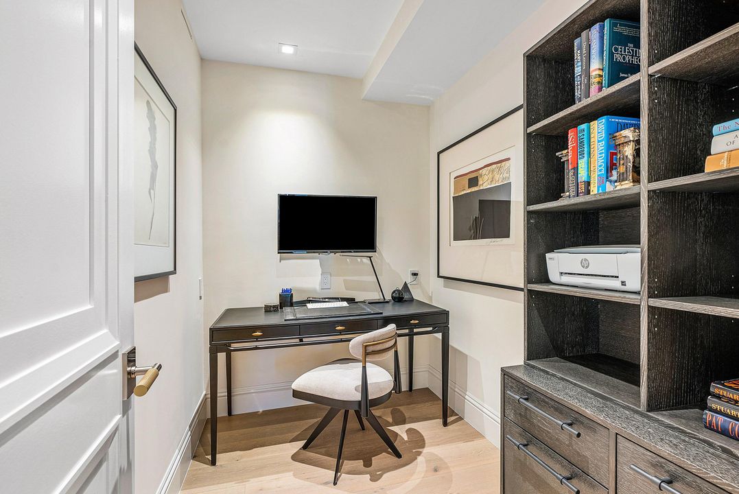 For Sale: $3,995,000 (2 beds, 2 baths, 2603 Square Feet)