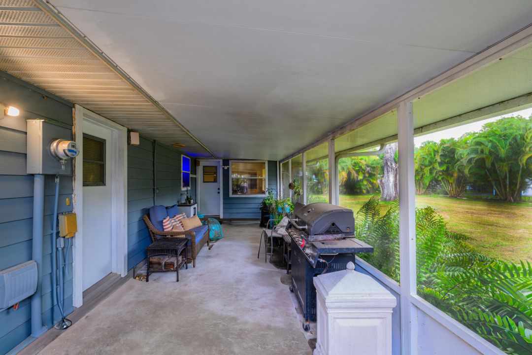 For Sale: $545,000 (3 beds, 2 baths, 1718 Square Feet)