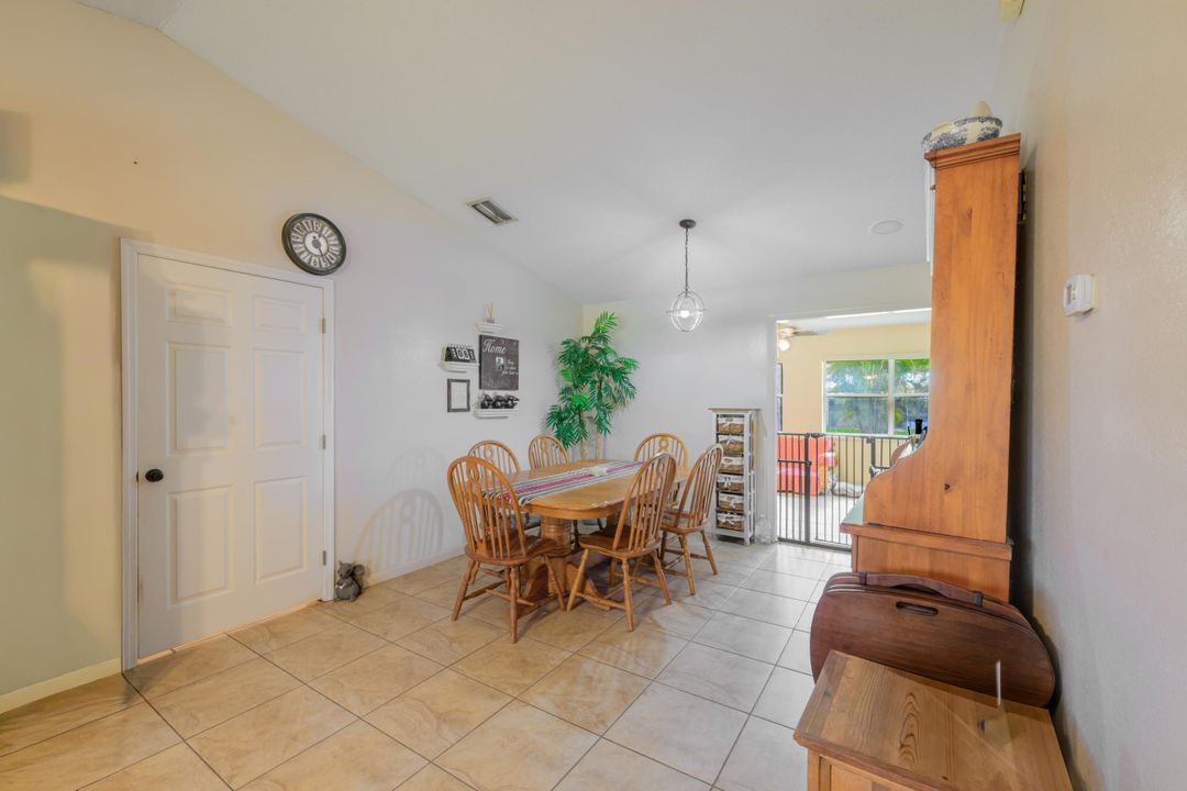 For Sale: $545,000 (3 beds, 2 baths, 1718 Square Feet)