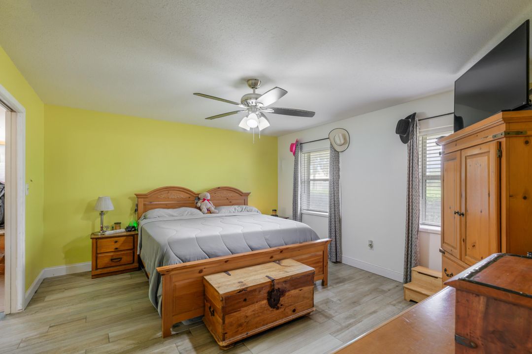 For Sale: $545,000 (3 beds, 2 baths, 1718 Square Feet)