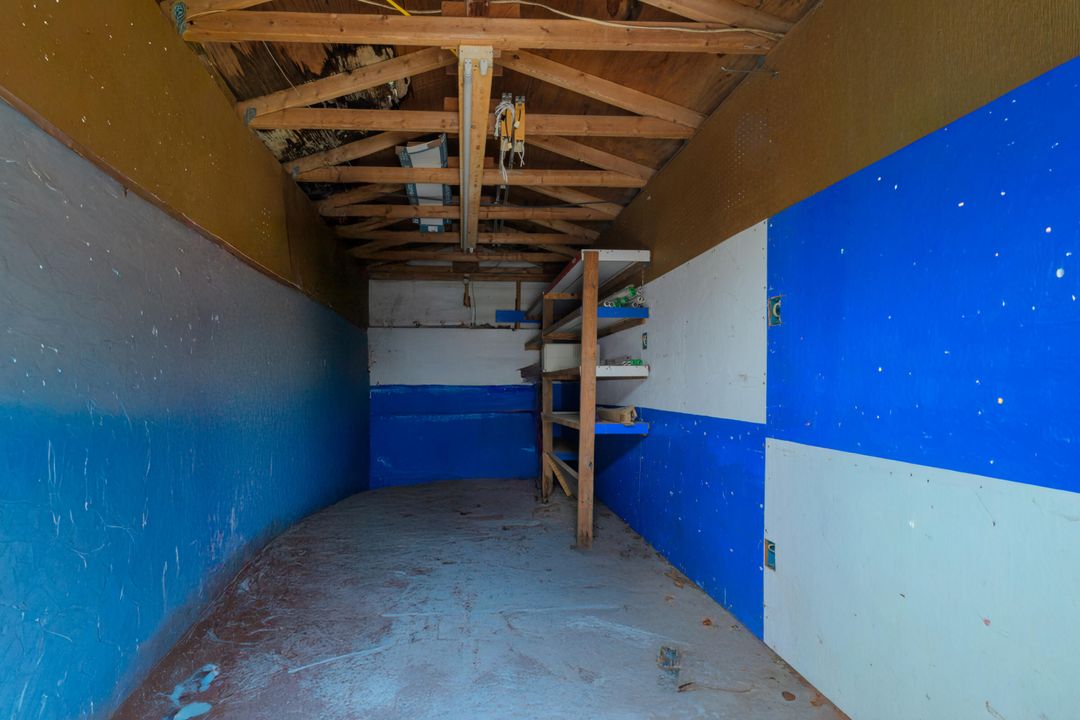 For Sale: $545,000 (3 beds, 2 baths, 1718 Square Feet)