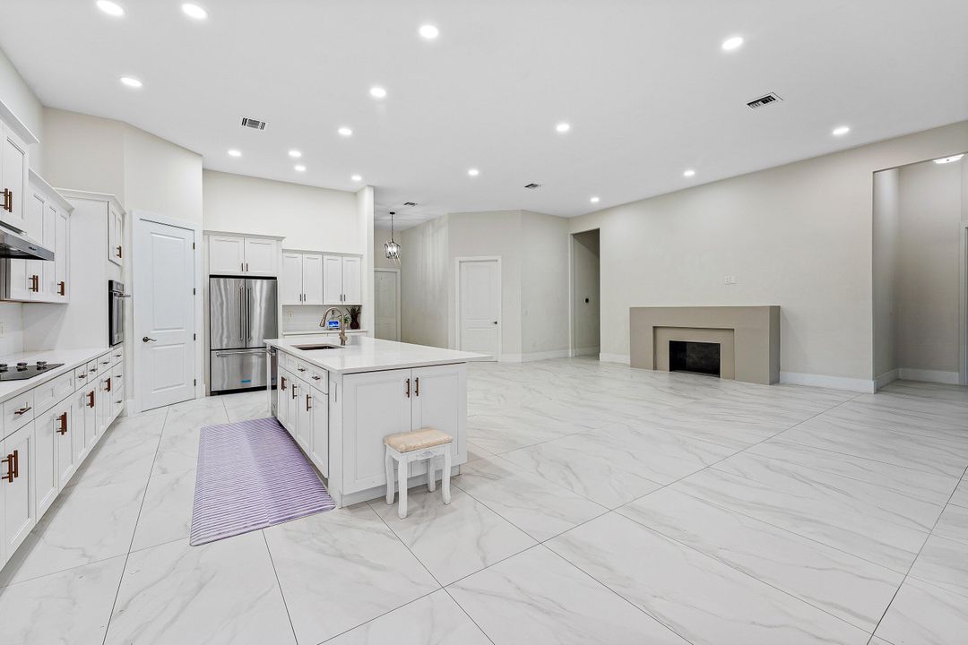 For Sale: $885,000 (4 beds, 3 baths, 2450 Square Feet)