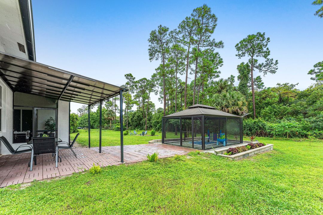 For Sale: $885,000 (4 beds, 3 baths, 2450 Square Feet)