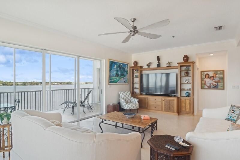 For Rent: $7,000 (3 beds, 3 baths, 2690 Square Feet)