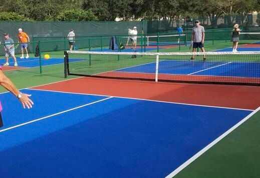 Active With Contract: $428,000 (3 beds, 2 baths, 1800 Square Feet)