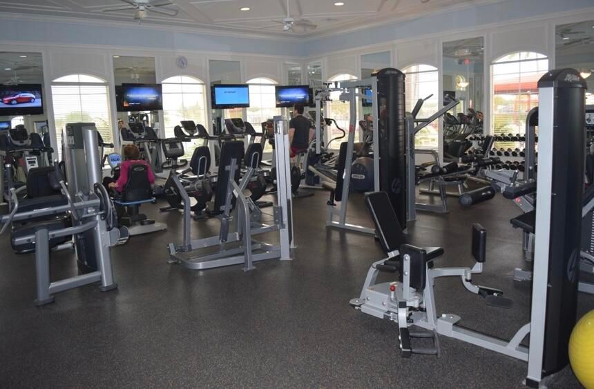 Active With Contract: $428,000 (3 beds, 2 baths, 1800 Square Feet)