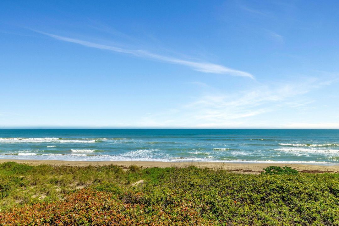 На продажу: $589,000 (2 спален, 2 ванн, 1269 Квадратных фут)