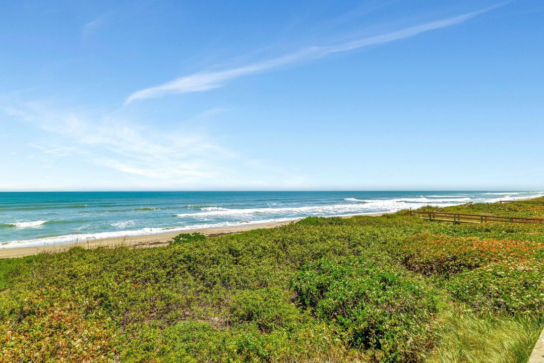 На продажу: $589,000 (2 спален, 2 ванн, 1269 Квадратных фут)