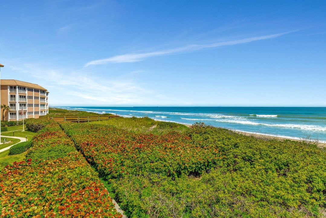 На продажу: $589,000 (2 спален, 2 ванн, 1269 Квадратных фут)