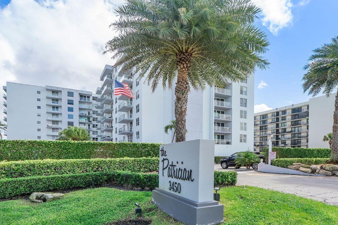 На продажу: $410,000 (2 спален, 2 ванн, 1293 Квадратных фут)