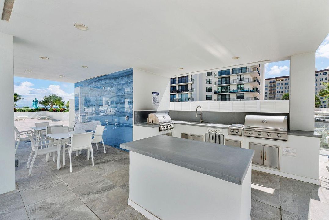 На продажу: $410,000 (2 спален, 2 ванн, 1293 Квадратных фут)