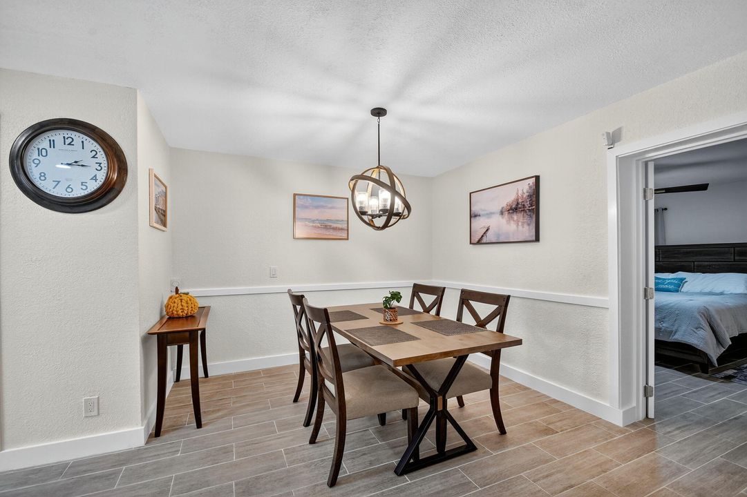 出租: $4,000 (3 贝兹, 2 浴室, 1318 平方英尺)