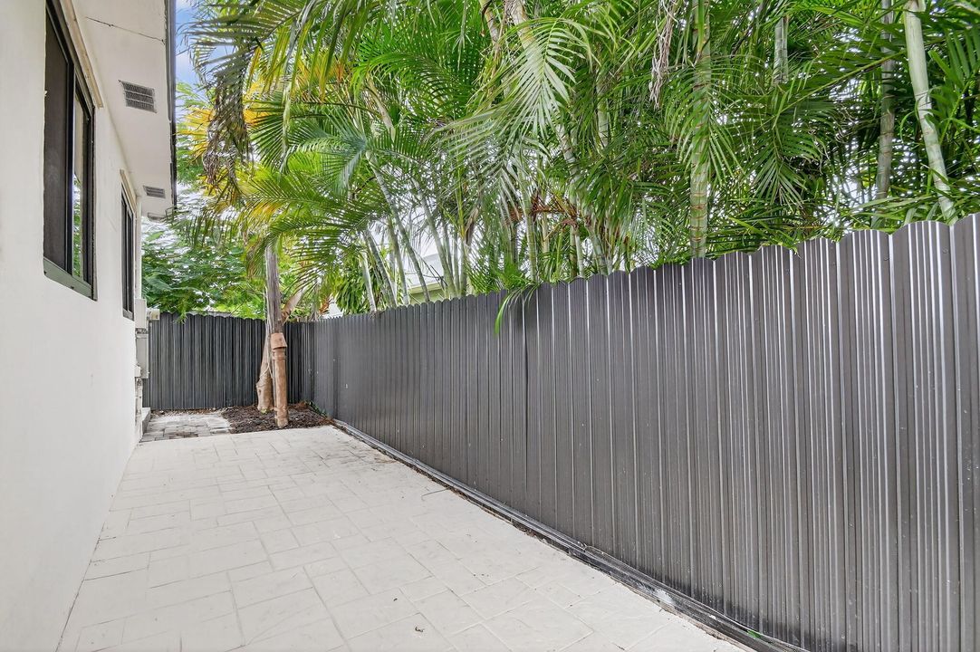 出租: $4,000 (3 贝兹, 2 浴室, 1318 平方英尺)