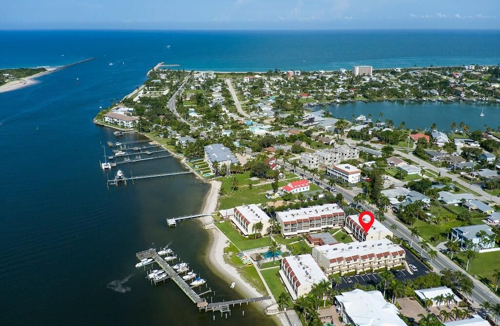 待售: $369,000 (2 贝兹, 2 浴室, 1014 平方英尺)