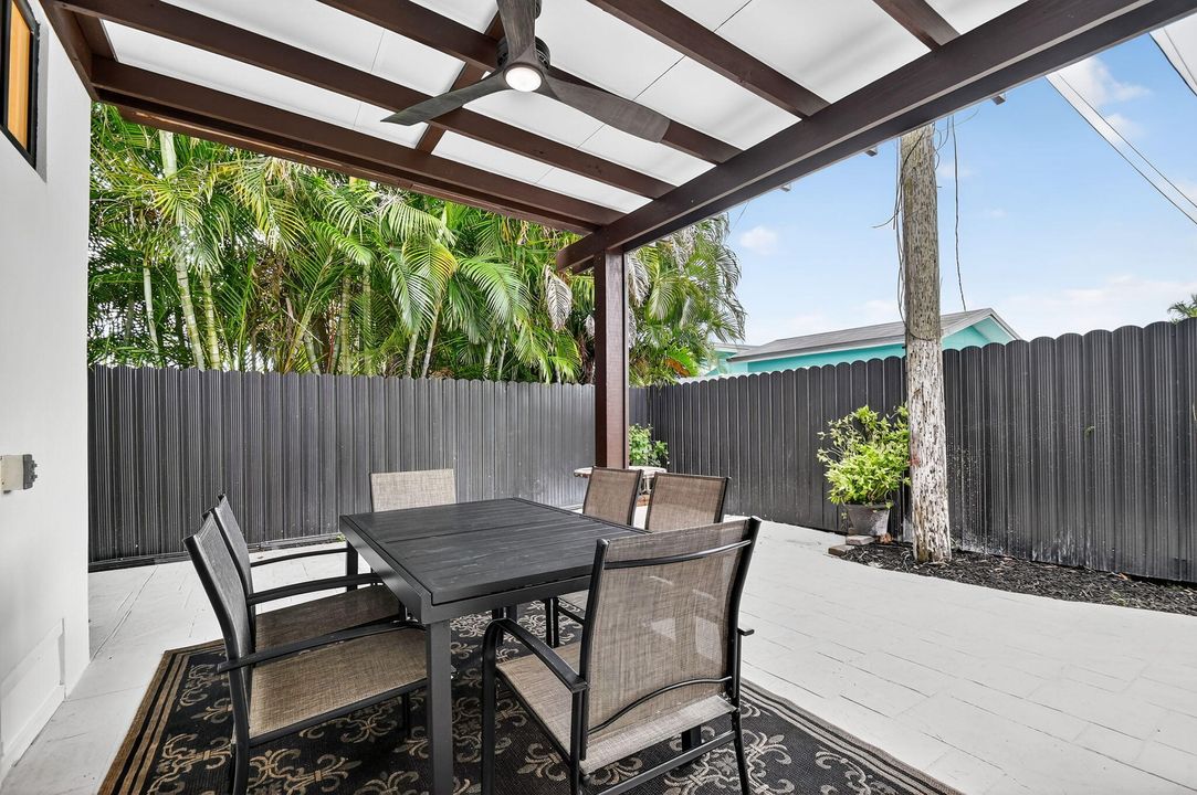 出租: $4,000 (3 贝兹, 2 浴室, 1318 平方英尺)