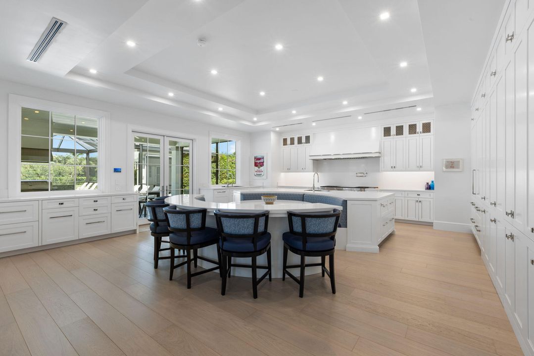 En Venta: $56,500,000 (5 camas, 7 baños, 15029 Pies cuadrados)