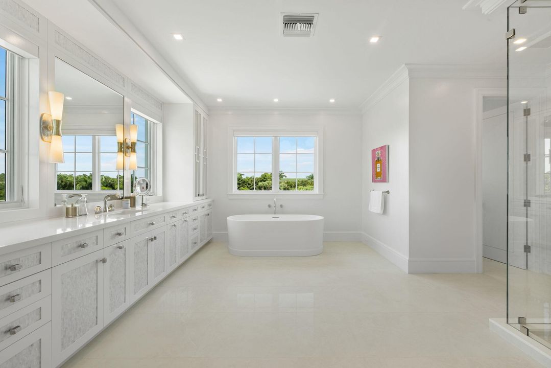 En Venta: $56,500,000 (5 camas, 7 baños, 15029 Pies cuadrados)