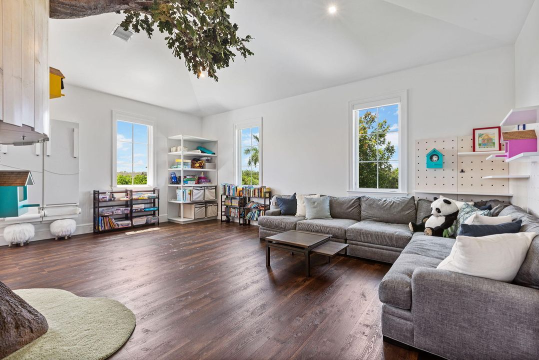 En Venta: $56,500,000 (5 camas, 7 baños, 15029 Pies cuadrados)