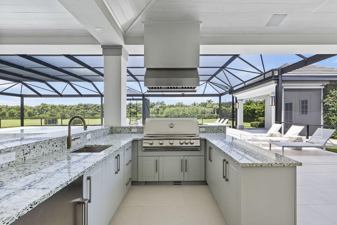 En Venta: $56,500,000 (5 camas, 7 baños, 15029 Pies cuadrados)