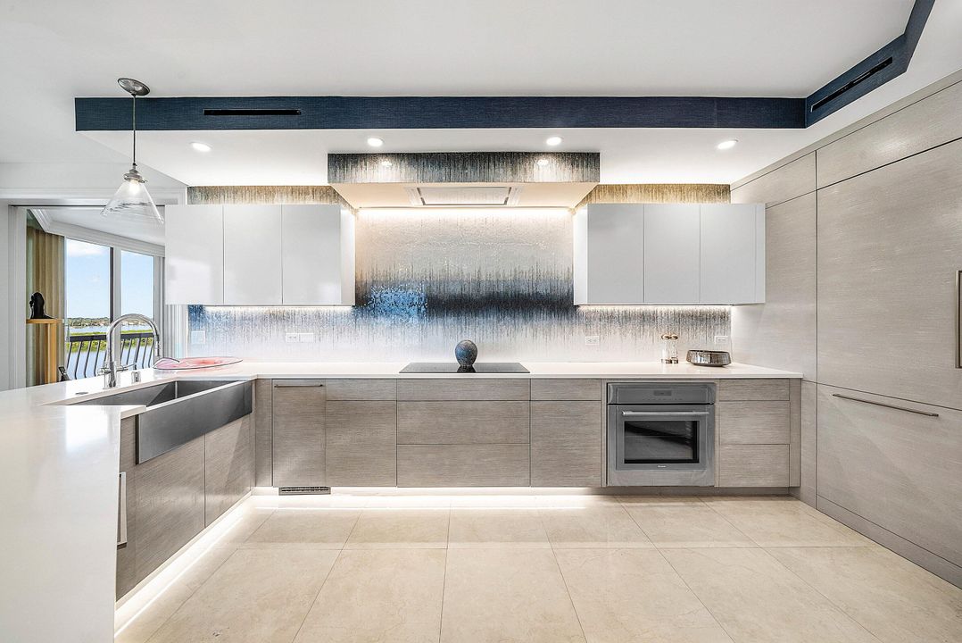 For Sale: $4,495,000 (3 beds, 3 baths, 3256 Square Feet)