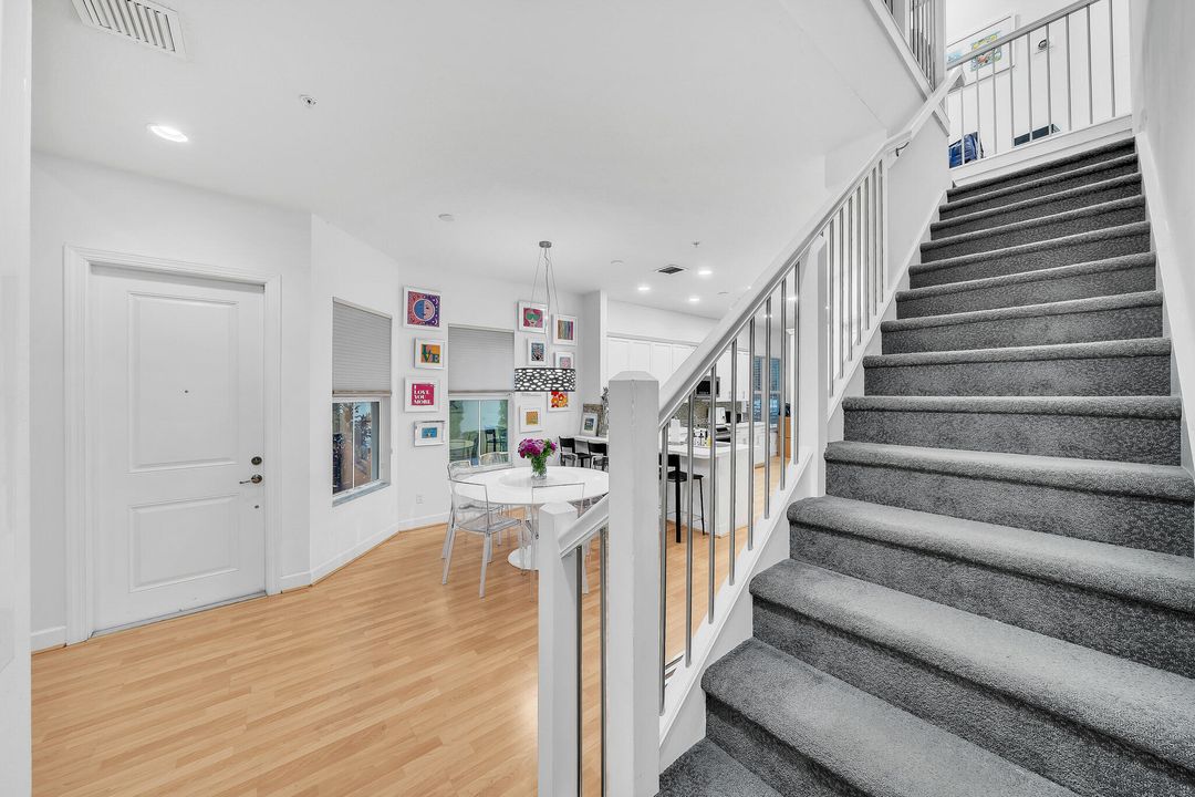 На продажу: $905,000 (4 спален, 3 ванн, 2402 Квадратных фут)