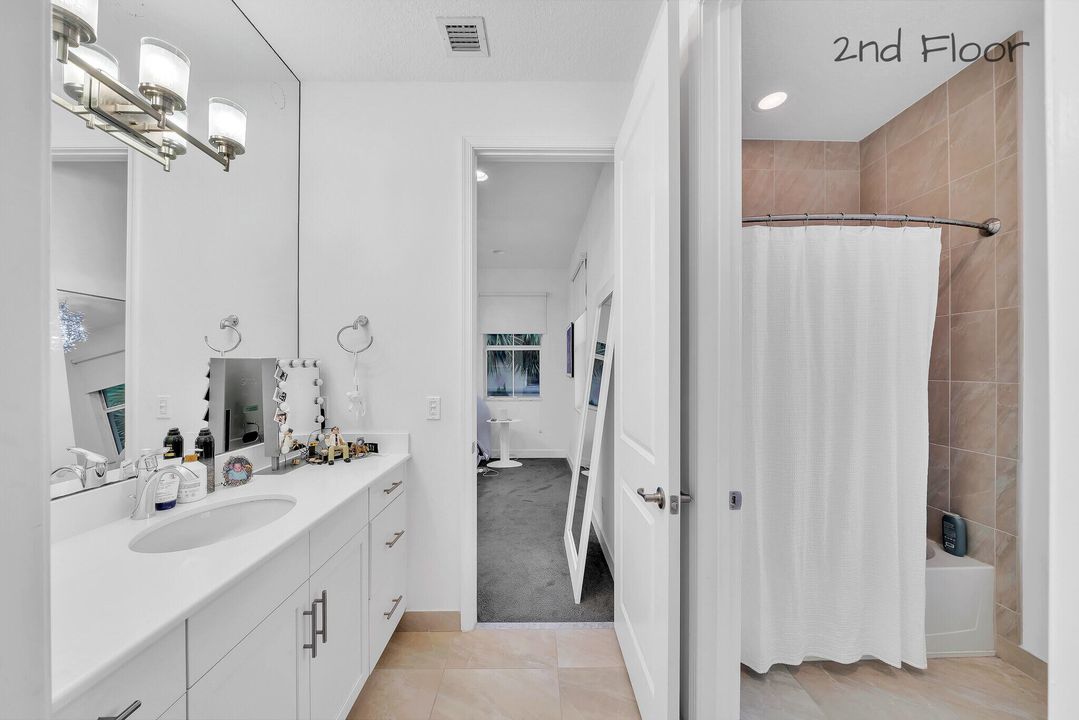 На продажу: $905,000 (4 спален, 3 ванн, 2402 Квадратных фут)