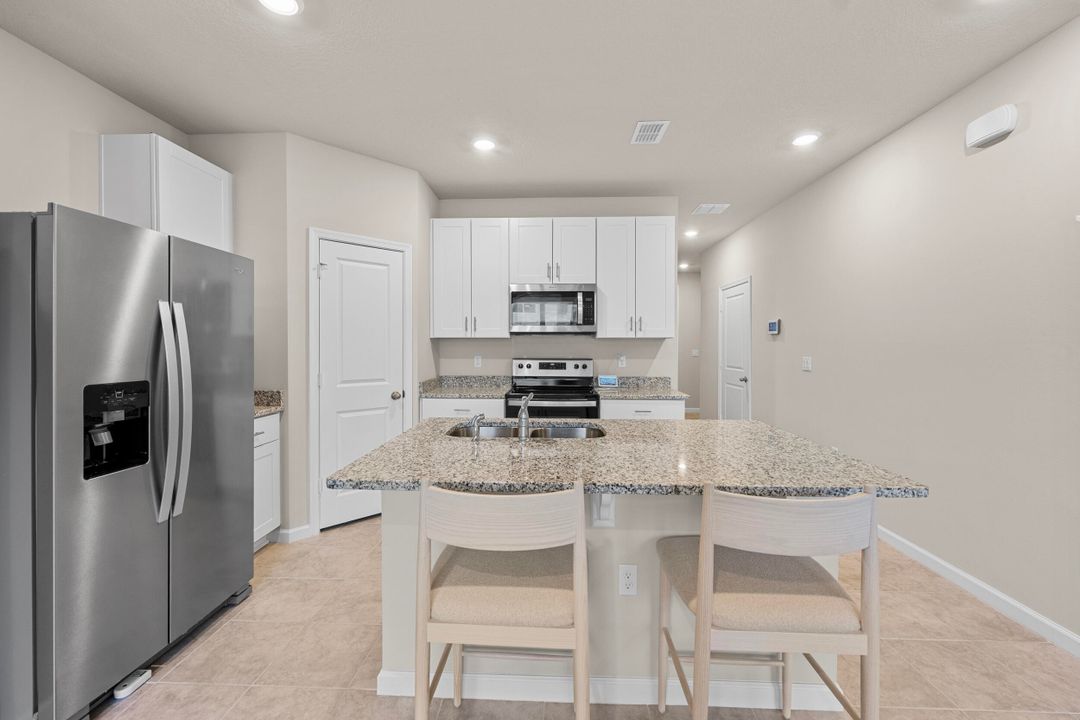 For Sale: $364,900 (3 beds, 2 baths, 1475 Square Feet)