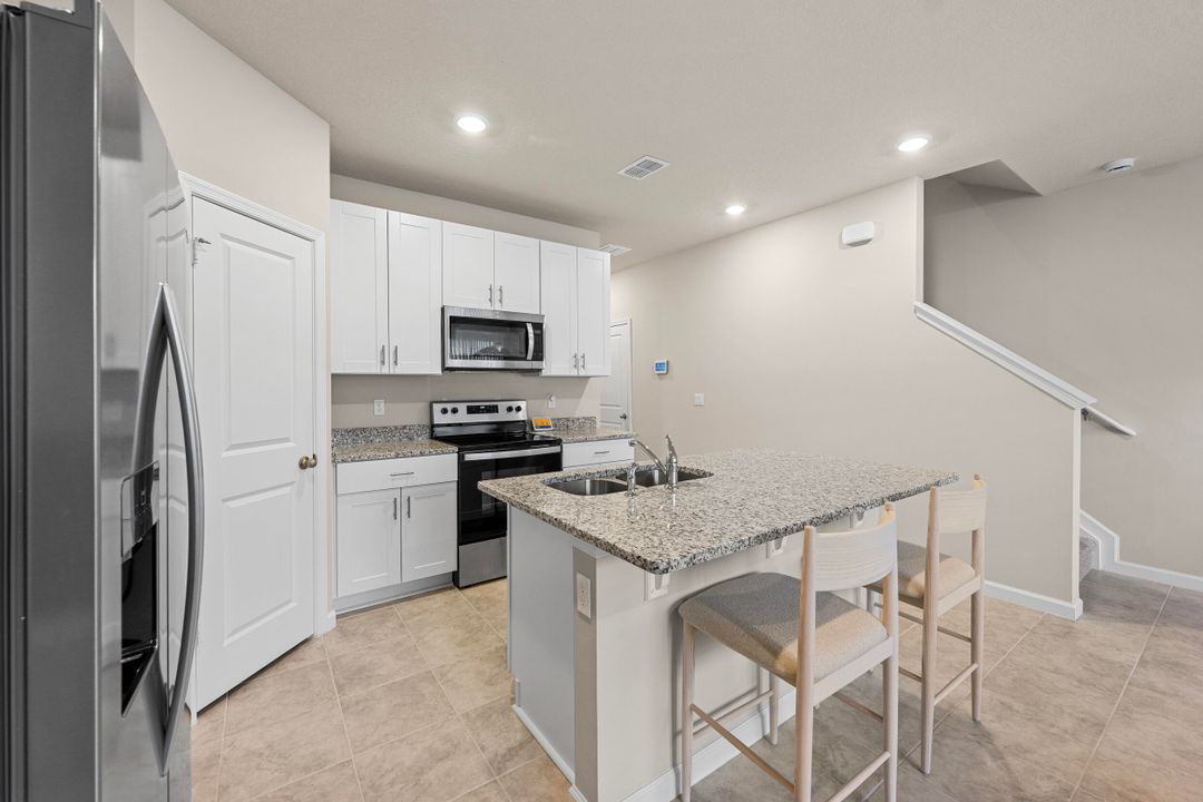 For Sale: $364,900 (3 beds, 2 baths, 1475 Square Feet)