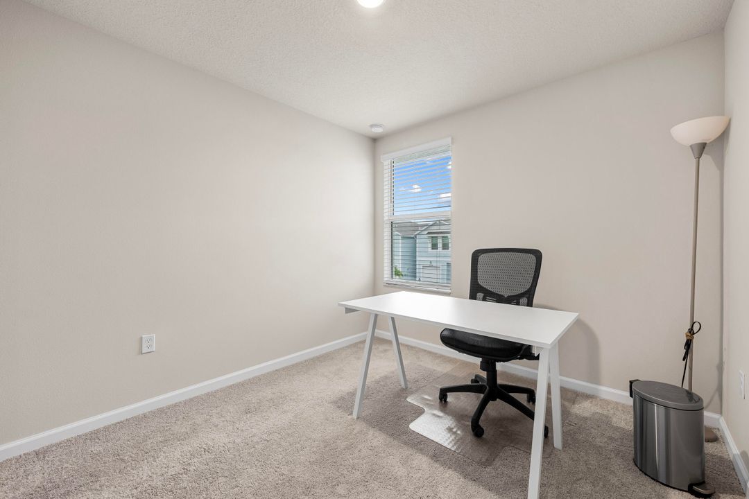 For Sale: $364,900 (3 beds, 2 baths, 1475 Square Feet)