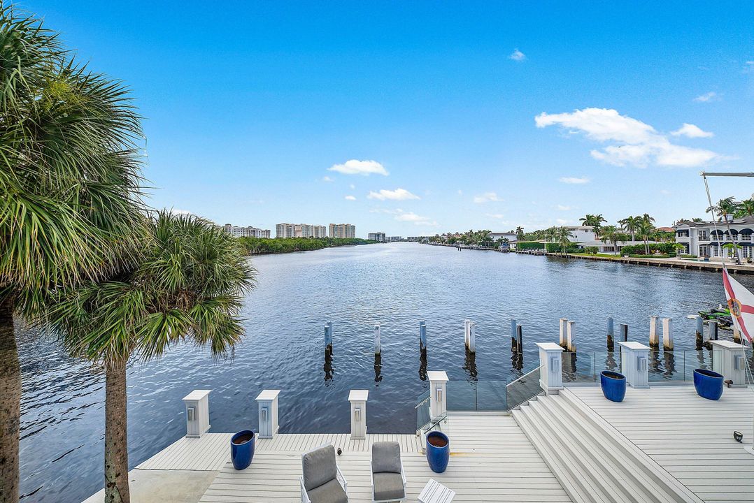 На продажу: $13,900,000 (5 спален, 7 ванн, 7022 Квадратных фут)