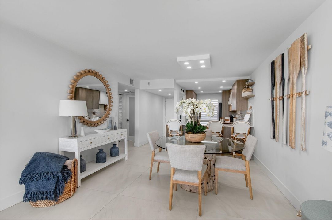 出租: $9,000 (2 贝兹, 2 浴室, 1175 平方英尺)