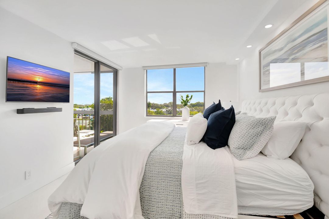 出租: $9,000 (2 贝兹, 2 浴室, 1175 平方英尺)