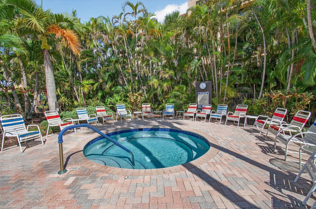 出租: $9,000 (2 贝兹, 2 浴室, 1175 平方英尺)