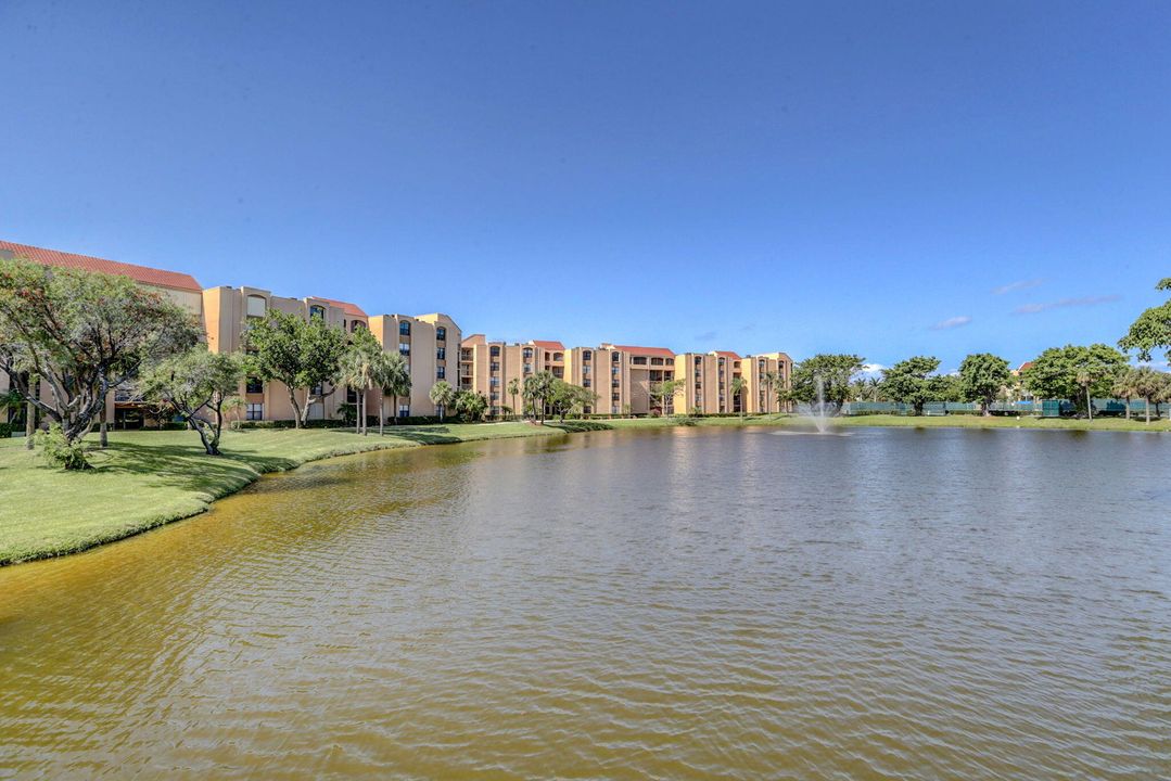 出租: $9,000 (2 贝兹, 2 浴室, 1175 平方英尺)