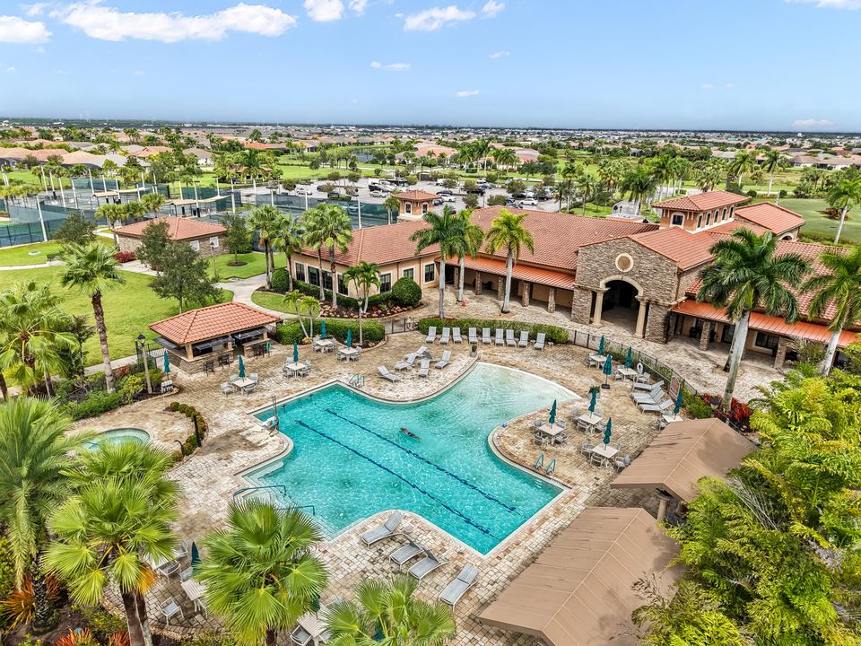 Active With Contract: $389,000 (2 beds, 2 baths, 1610 Square Feet)