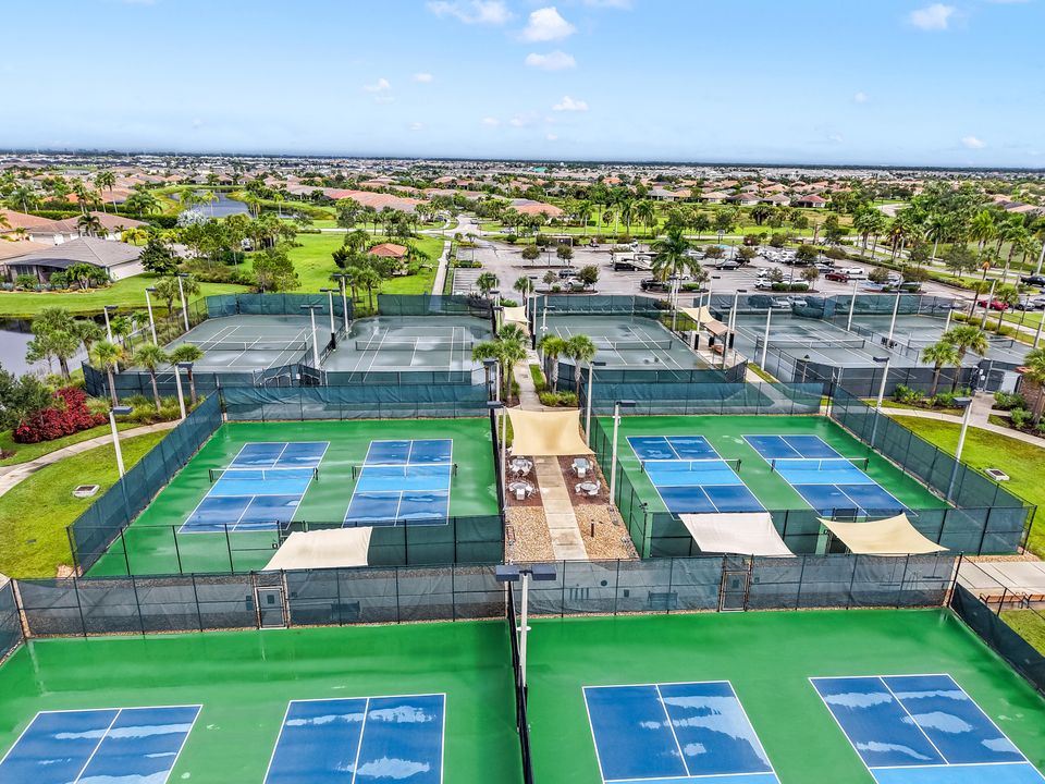 Active With Contract: $389,000 (2 beds, 2 baths, 1610 Square Feet)