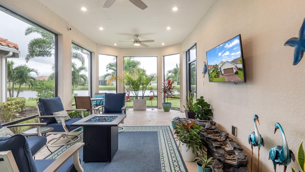 Active With Contract: $389,000 (2 beds, 2 baths, 1610 Square Feet)